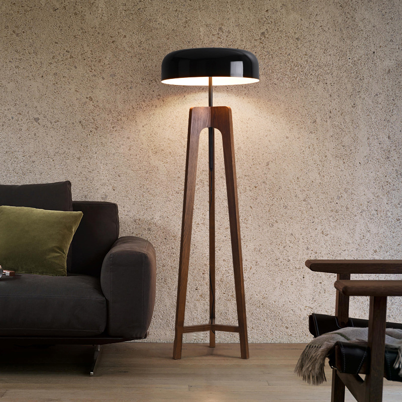 Floor Lamp Tripod - Poteo orada-木製の自立型ランプ,家の芸術的な雰囲気の照明,アールデコ調のデザイン,ホテルやベッドルームに最適