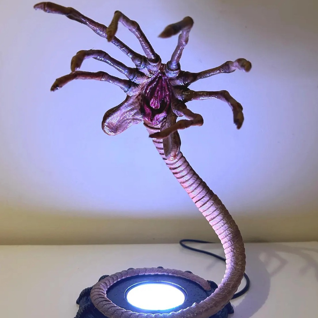 Lighting Decoration Ideas - エイリアンフェイスハガーランプナイトライト、LEDライト付き点滅ハロウィンパンプキンデコレーション、ホラー雰囲気のホームパーティーデコレーション