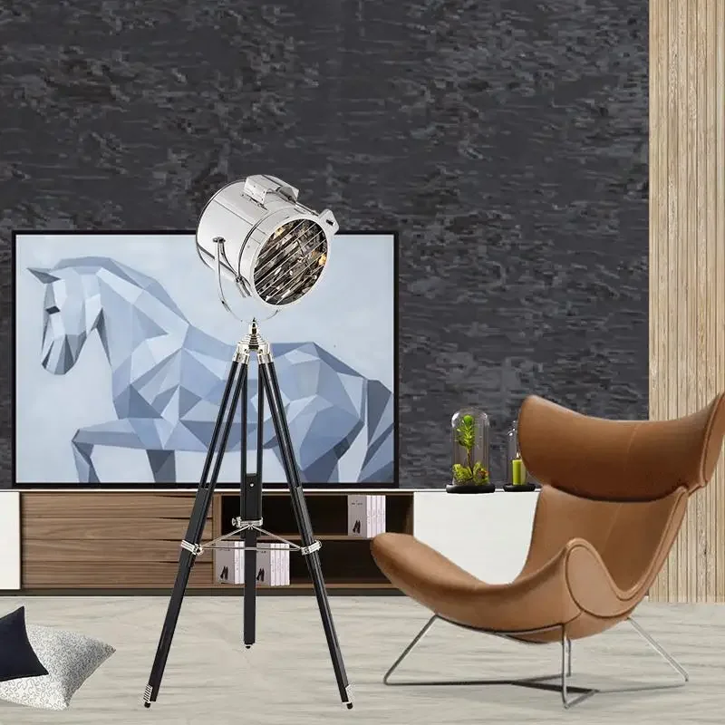 北欧クリエイティブデザイナーステンレス鋼フロアランプレストラ - Floor Lamp Tripod のレビューと価格