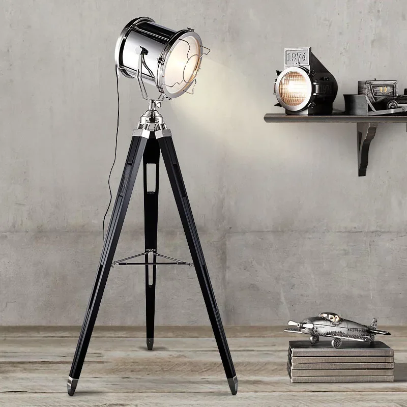 北欧クリエイティブデザイナーステンレス鋼フロアランプレストラ - Floor Lamp Tripod のレビューと価格