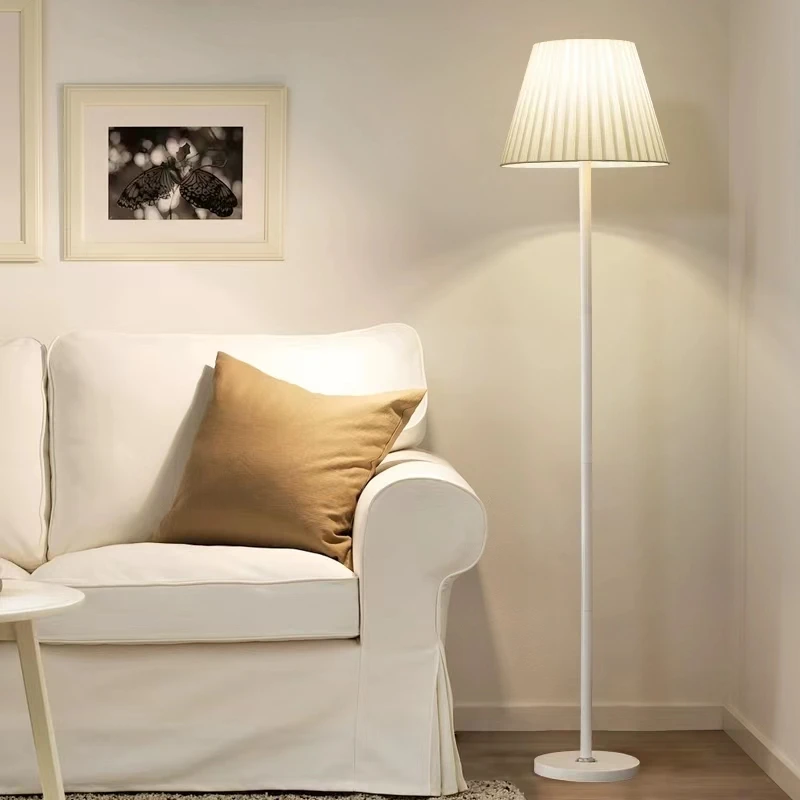 レトロなプリーツフロアスタンドランプ、日本のリビングルームの - Floor Lamp Tripod のレビューと価格